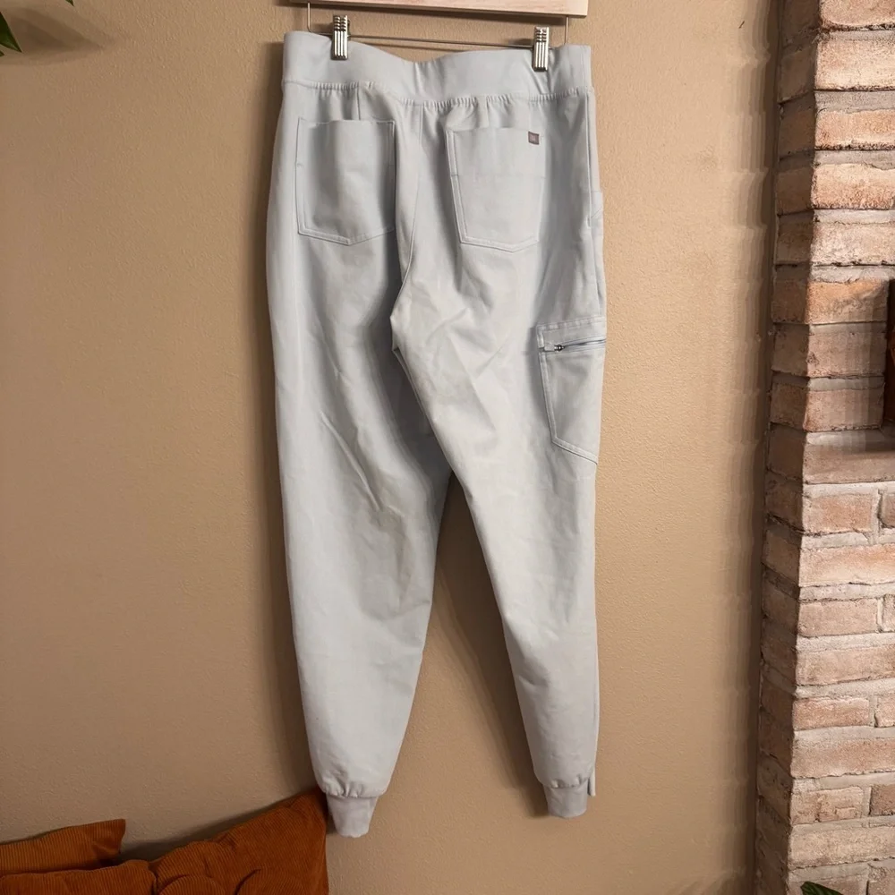 FIGS‎ Zamora Joggers Limited Release